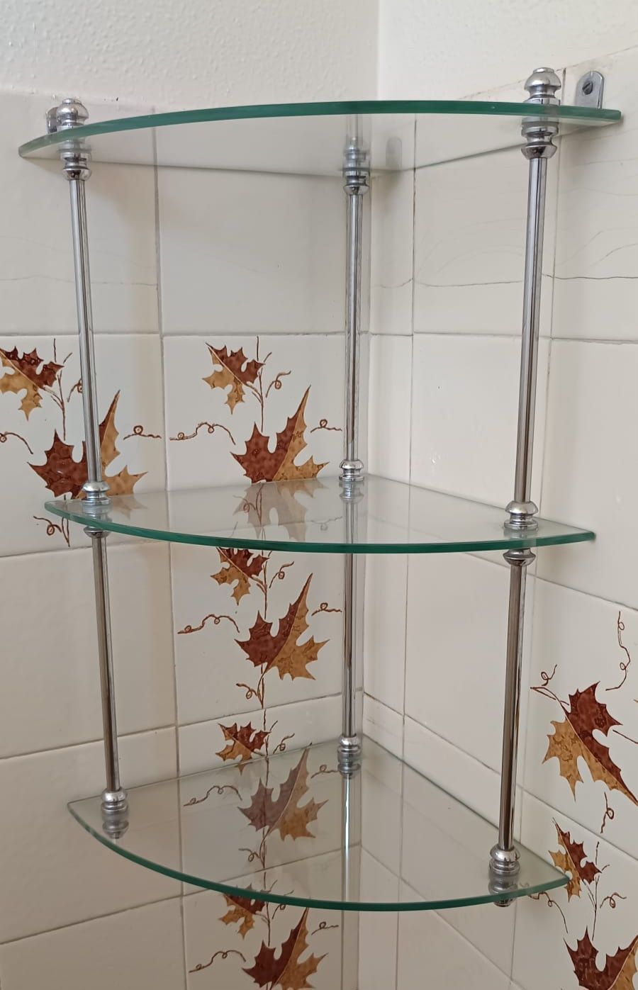 Movel de Apoio com Prateleiras, para Parede