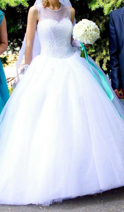 Продам свадебное платье б/у в хорошем состоянии