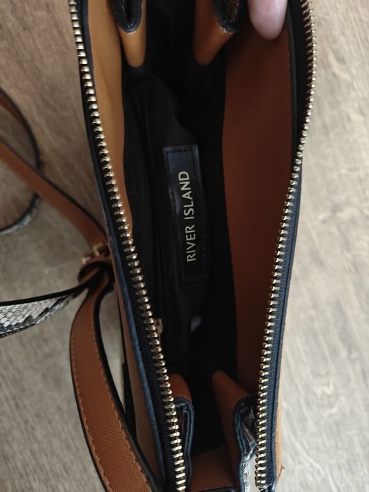 Sprzedam torebkę River island brąz używana