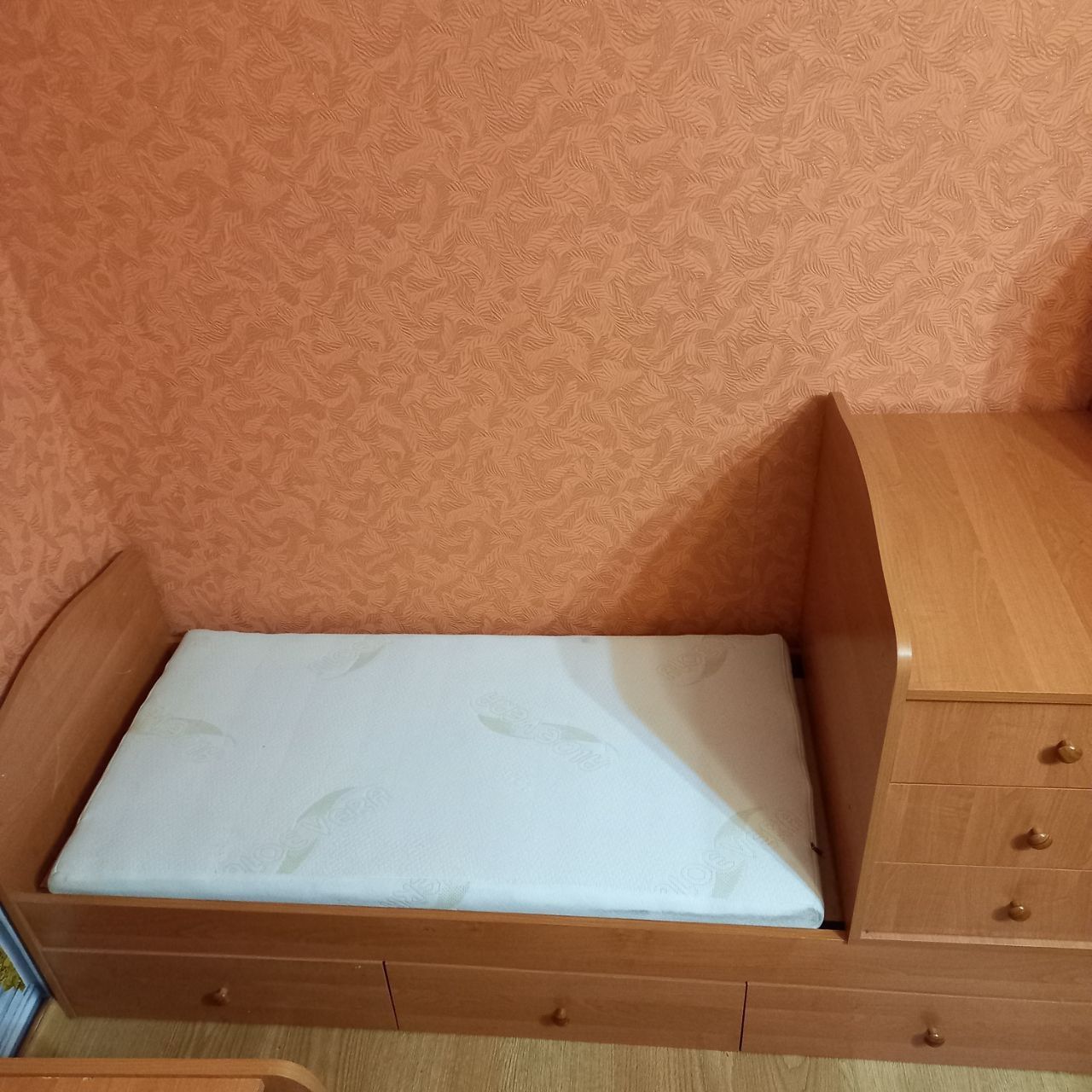 Дитяче ліжко. Трансформер