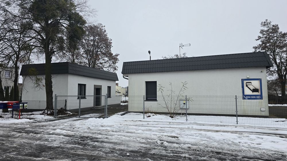 Dwa budynki mieszkalne