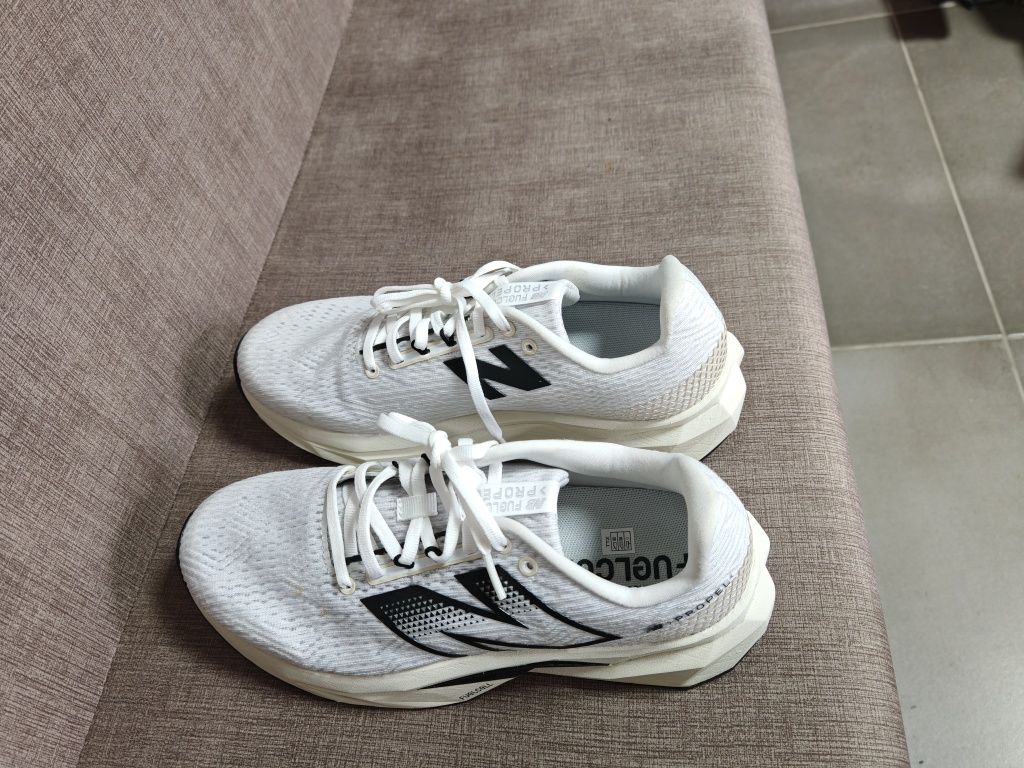New Balance Propel