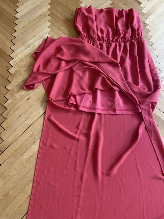 Sukienka długa bez ramion