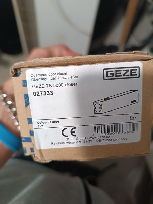 Sprzedam Samozamykacz Geze 5000