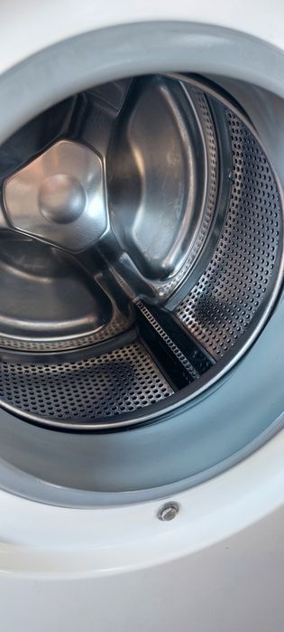 Пралка Miele Novotronic W718