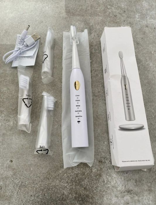 Зубна щітка електрична акумуляторна.