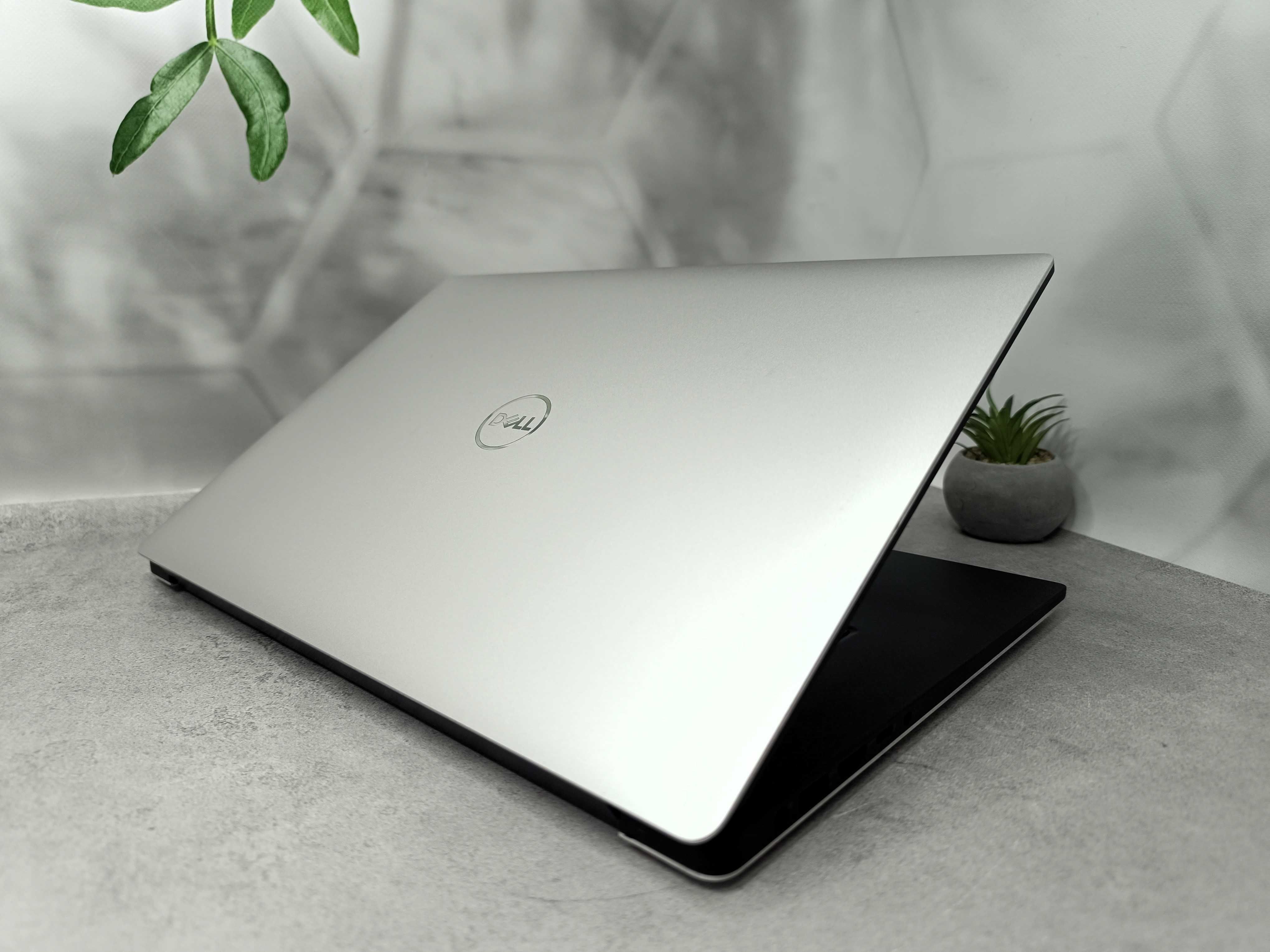 Quadro T2000 4 GB/32/SSD 1TB/Dell Precision 5540/i9-9880H/8 ядер/IPS