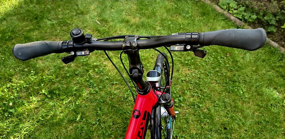 Rower Pegasus Solero 58cm koła 28 Kolor czerwony ładny stan. alivio