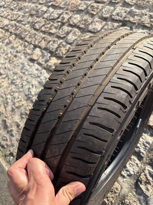 Pneus novos  michelin Agilis