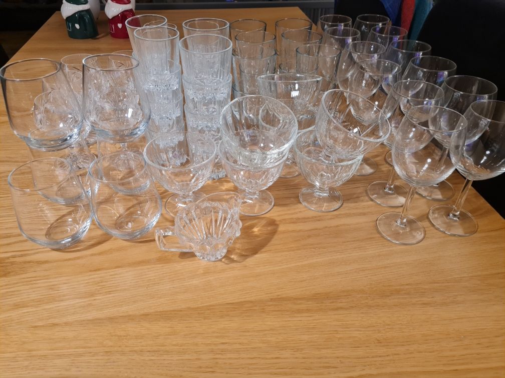 Duży komplet Szklanek kryształowych i szklanek z ikea
