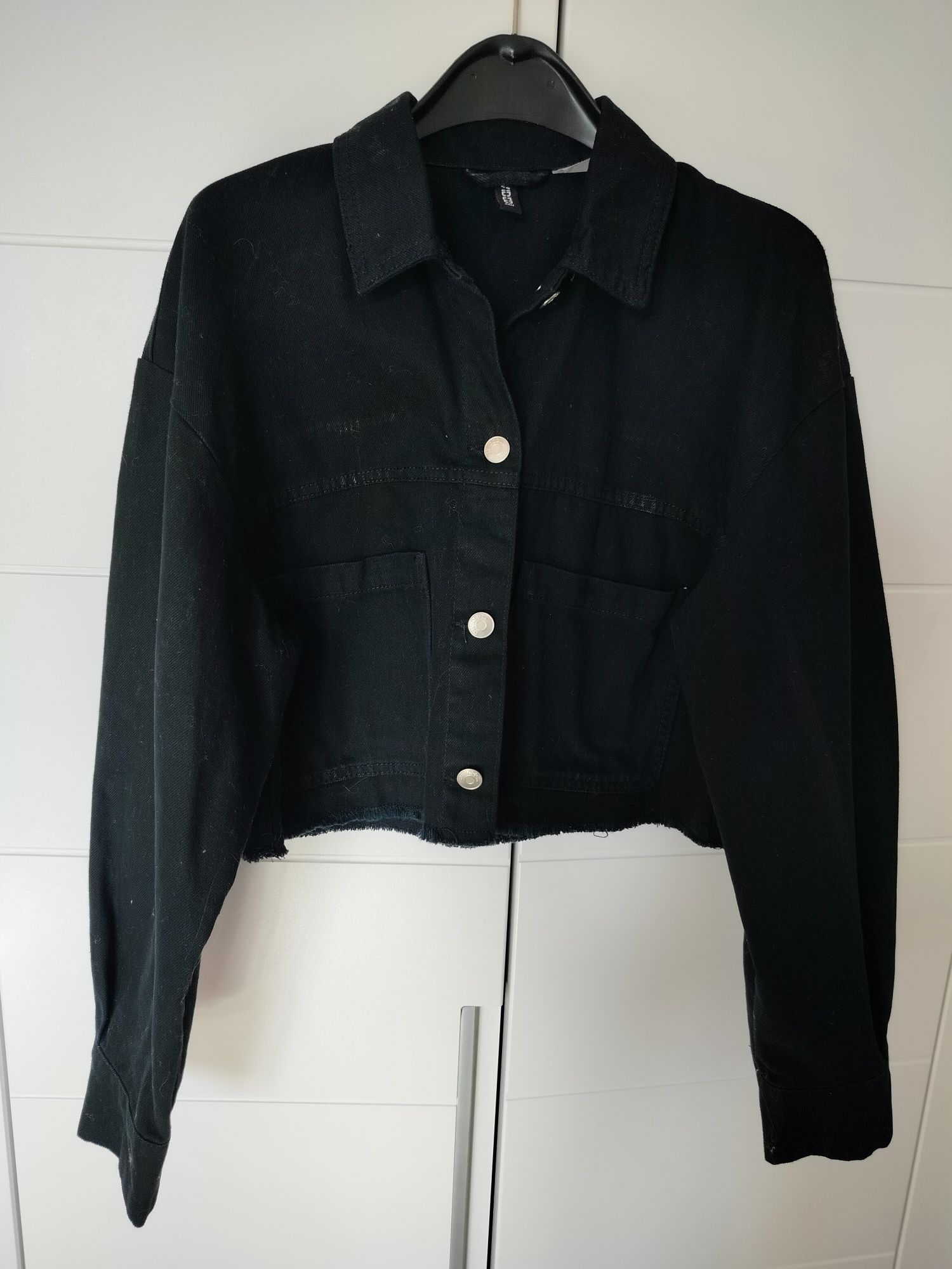nowa czarna kurtka jeansowa oversize krótka strzępiona katana h&M M
