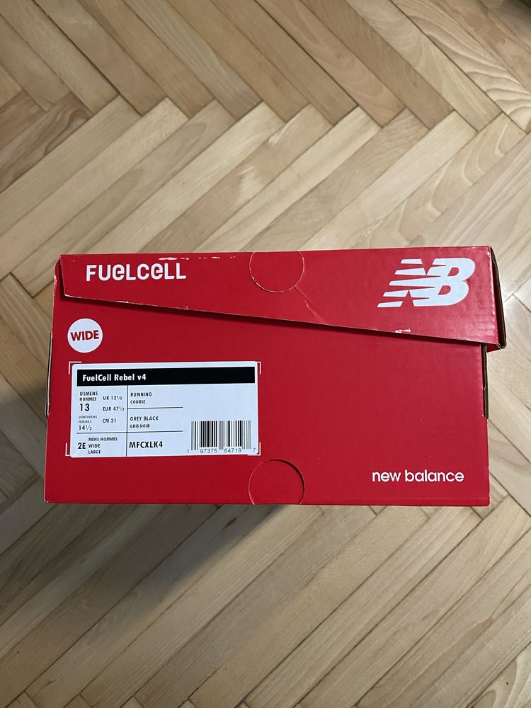 Бігові кроссівки New Balance FuelCell Rebel v4