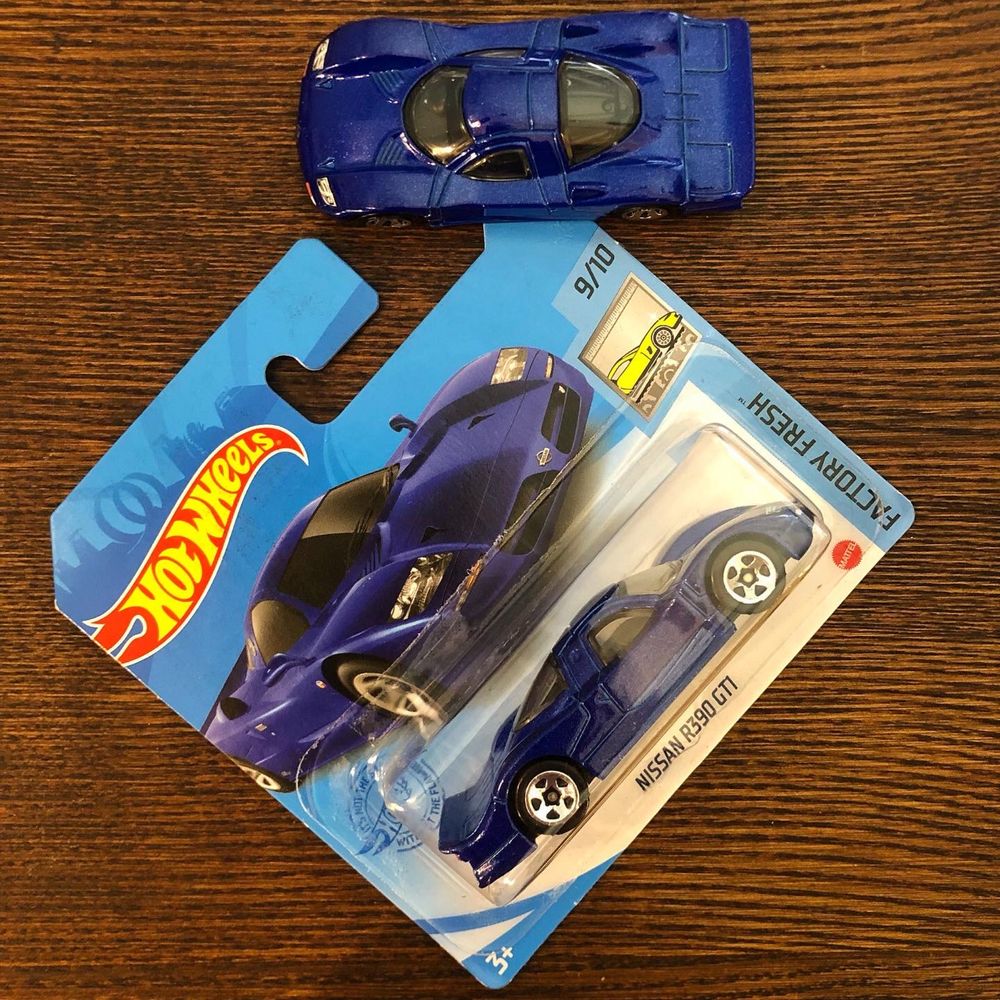 Hot Wheels Nissan R390 GT1