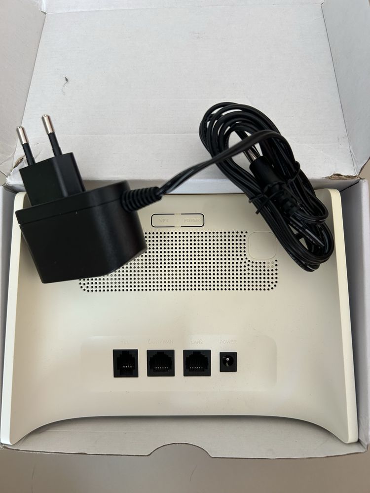 TCL LinkHub HH63V1 cat 6 стаціонарний 4G LTE wifi роутер категорії 6