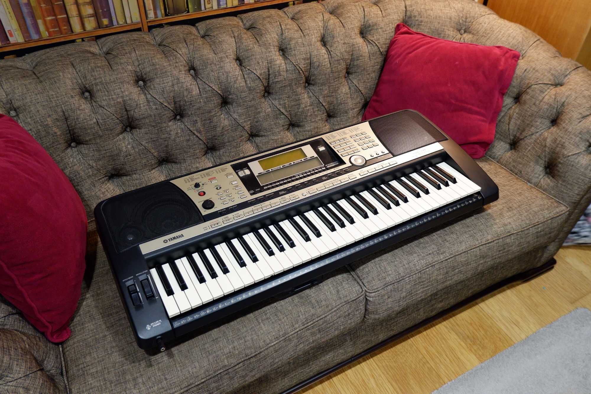 YAMAHA PSR-740 Teclado Profissional