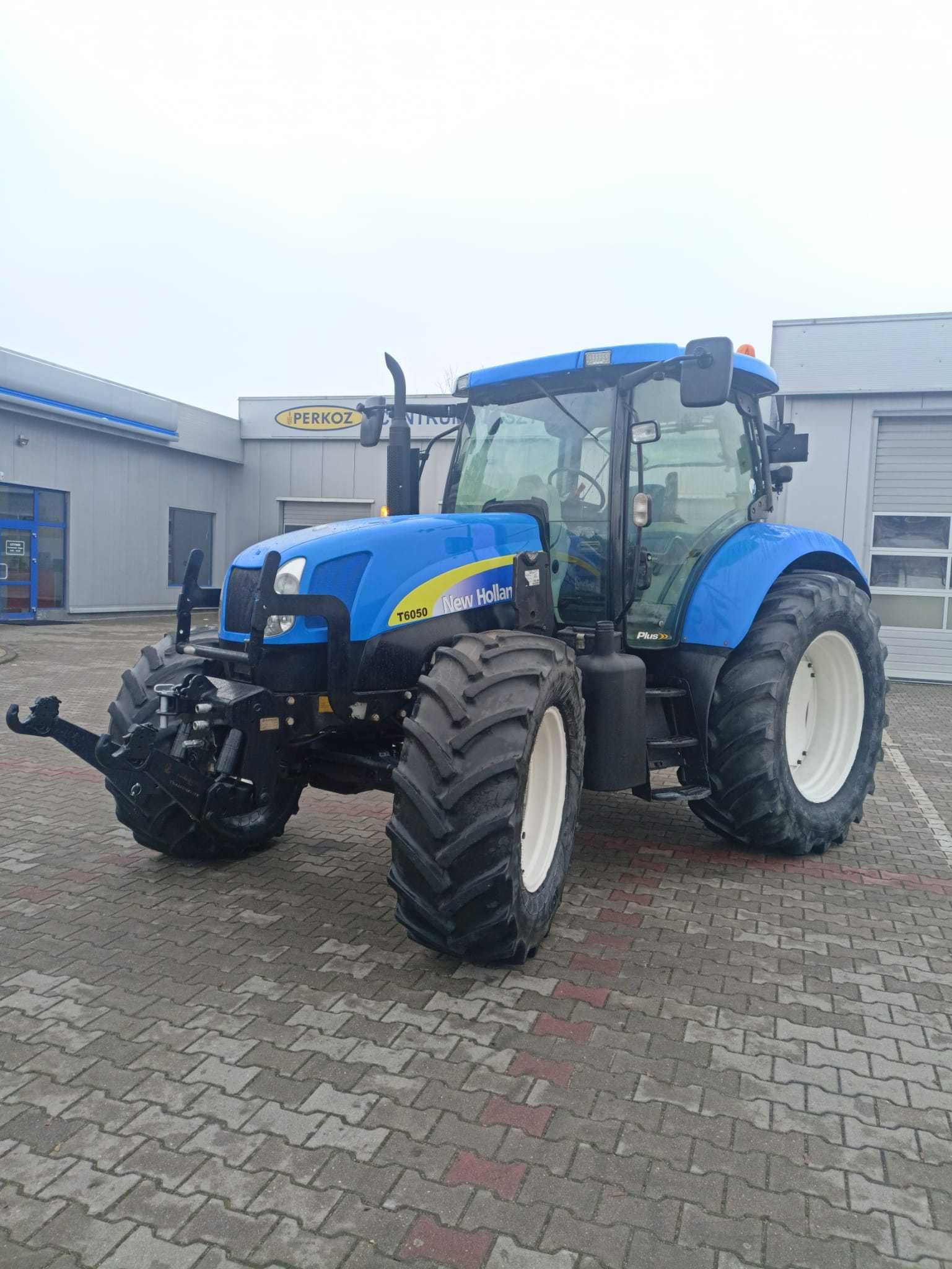 Ciągnik rolniczy New Holland T6050 z ładowaczem Quick cena z VAT