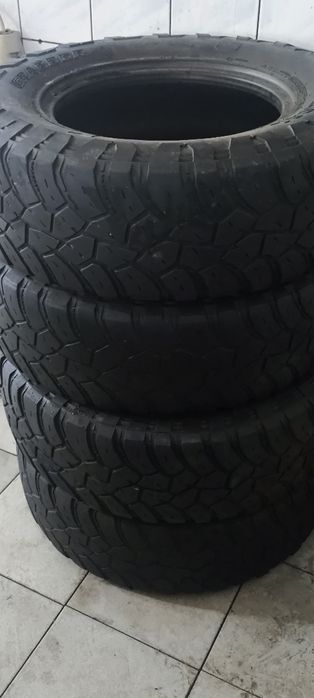 Резина  245/75 r16 б