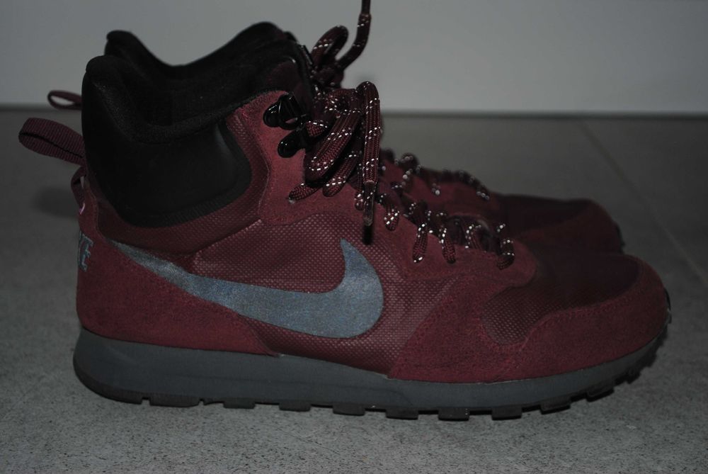 Buty sportowe Nike MD Runner 2 roz 38,5 bordowe