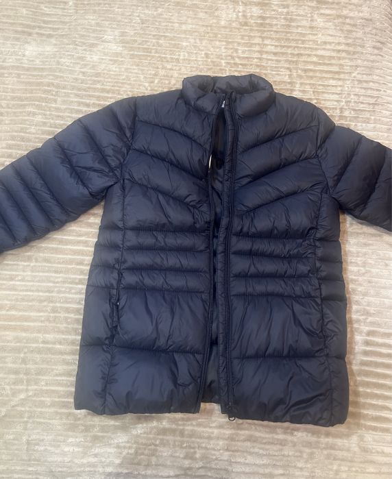 Курточка Манго чорна