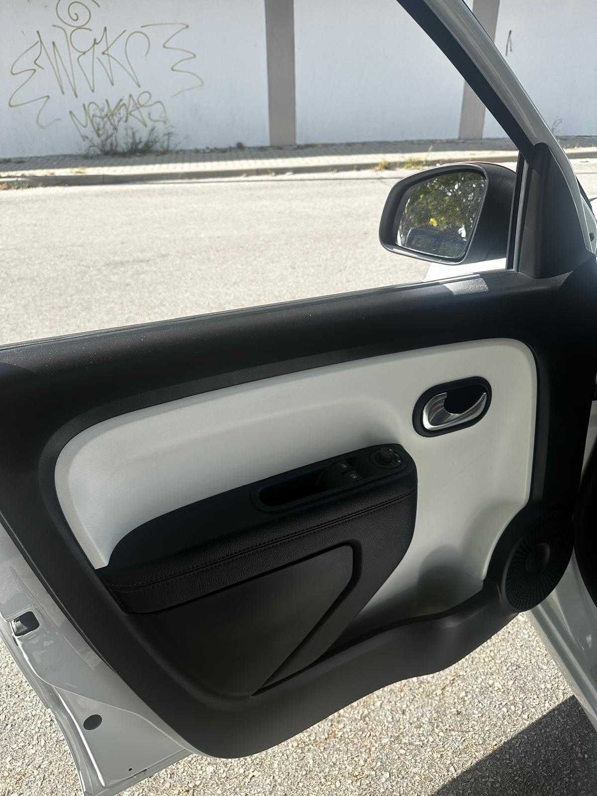 Renault Twingo 0.9 TCe Le Coq Sportif EDC