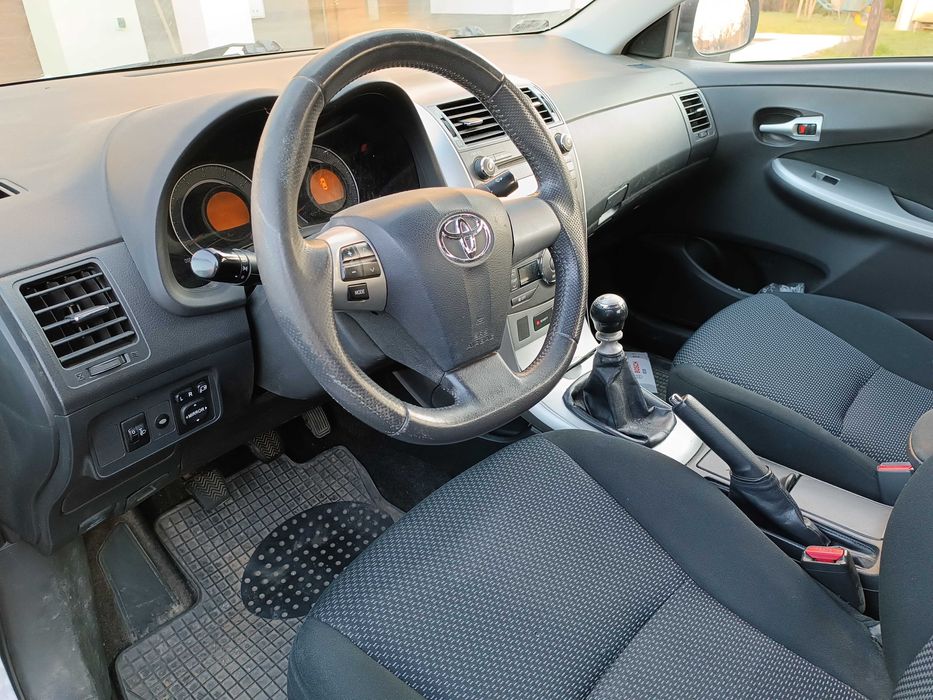 Toyota Corolla  2011r. 1.6 B.