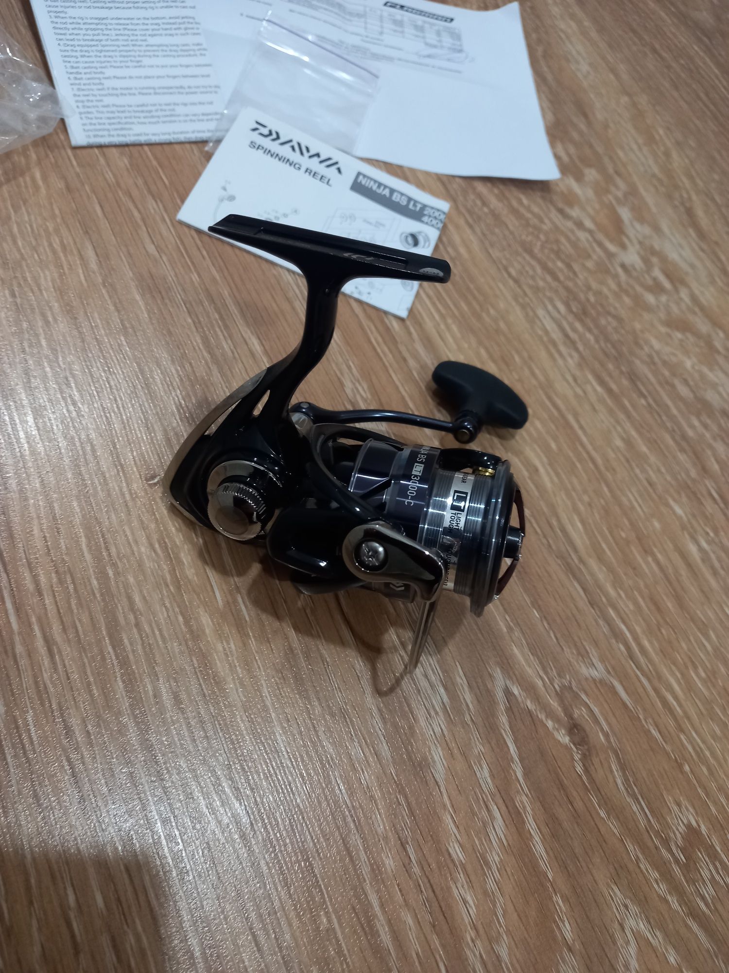 Продам нову спінінгову катушку Daiwa Ninja BS 3000C