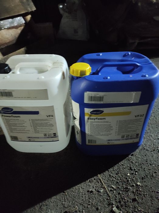 Ємкість каністри