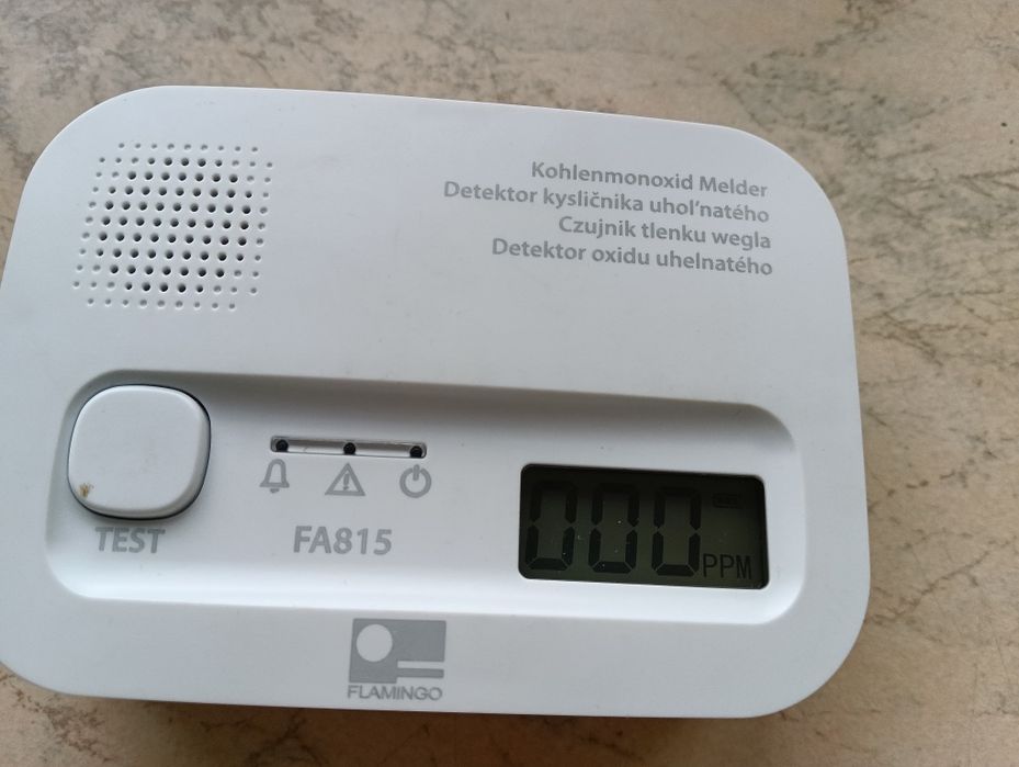 Czujnik  tlenku wegla nowy kompletny z bateriami