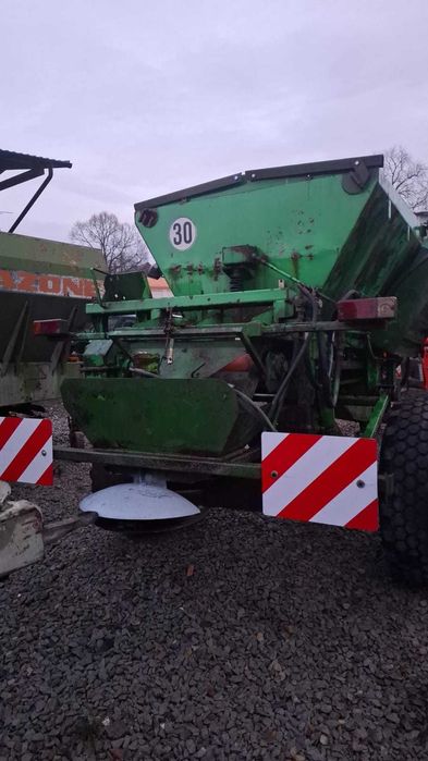 Rozsiewacz piask, soli, wapna, nawozow Fortschritt-Gustrower D038A