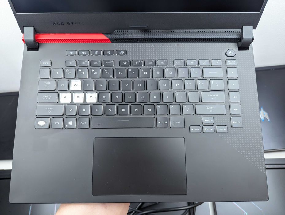 LAPTOP GAMINGOWY Asus ROG Strix RTX 3060 Ryzen 7 4800H 144hz Komputer