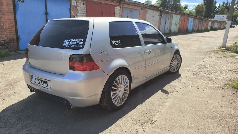 Диски Ronal R39 R17 5x100 8J ET35 з шинами Uniroyal Rain 225/45