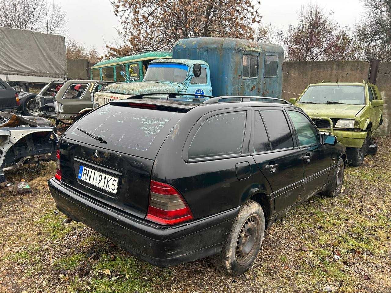 Мерседес-Бенц Ц-Класс 1988/Mercedes Benz W202 Class C 220 -зч/разборка