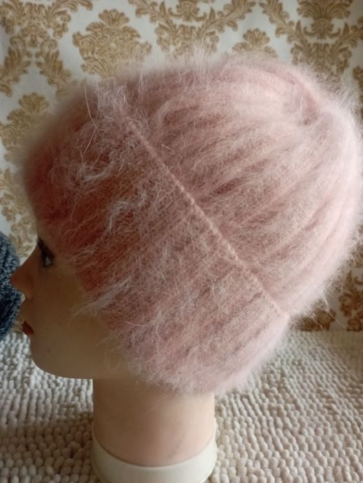 Шапка  ангора 2 шт  цвет экрю нудовый и молочный