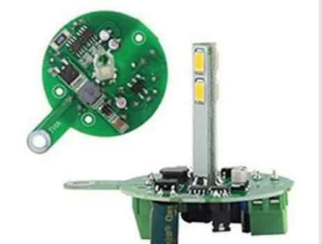 Kpl.napęd do bramy przesuwnej MD370W/600KG lampka z anteną, 4 listwy