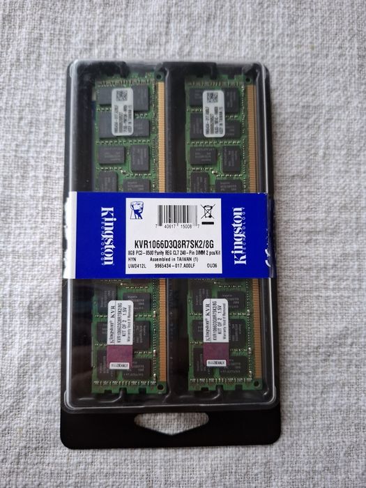 Zestaw pamięci RAM 8GB Kingston KVR1066D3Q8R7SK2/8G
Pojemność: 8 GB