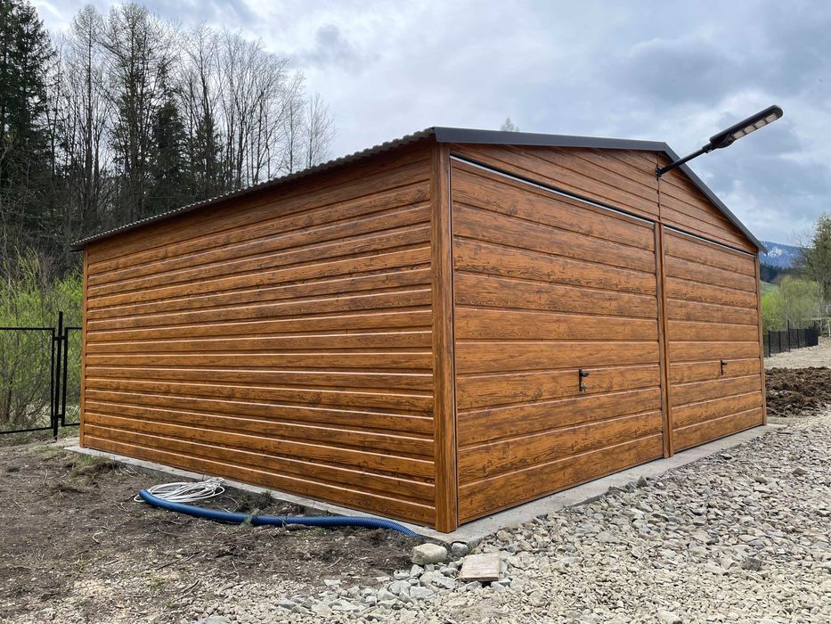 Garaż blaszany 6x5, złoty dąb, konstrukcja ocynkowana. PRODUCENT