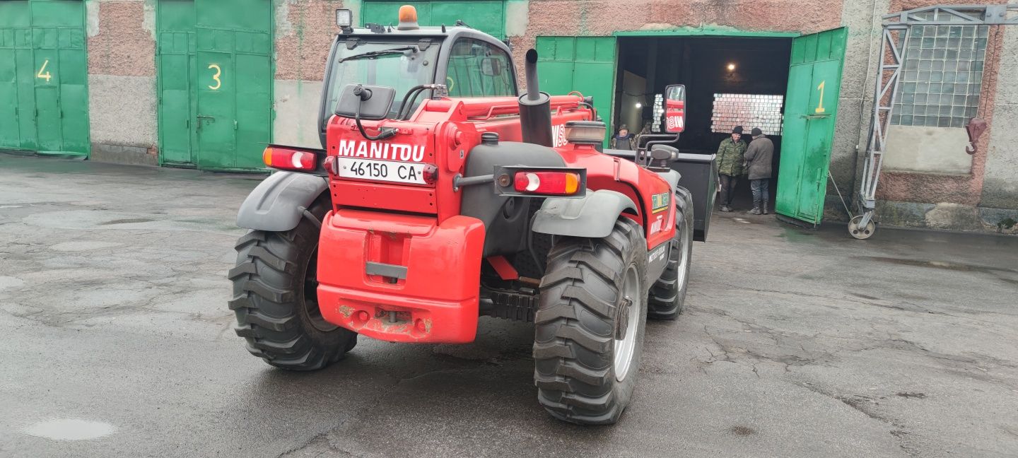Послуги телескопічного погрузчика Manitou 935