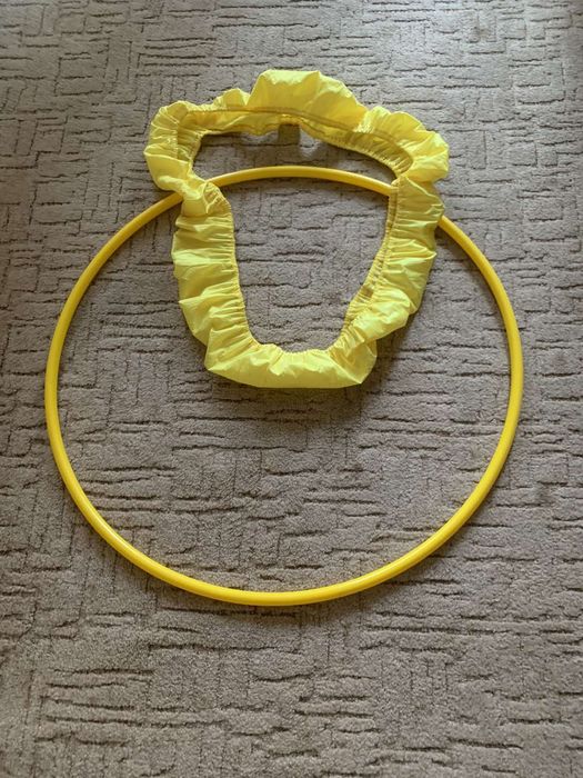 Продаються 2 обручі з чохлами