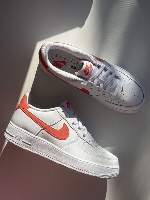 Оригинал 100% / Кожаные кроссовки Nike Air Force 1 , EUR40