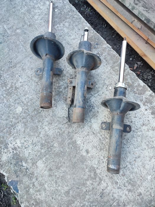 Амортизатор передній Форд транзит з 06 по 12 р