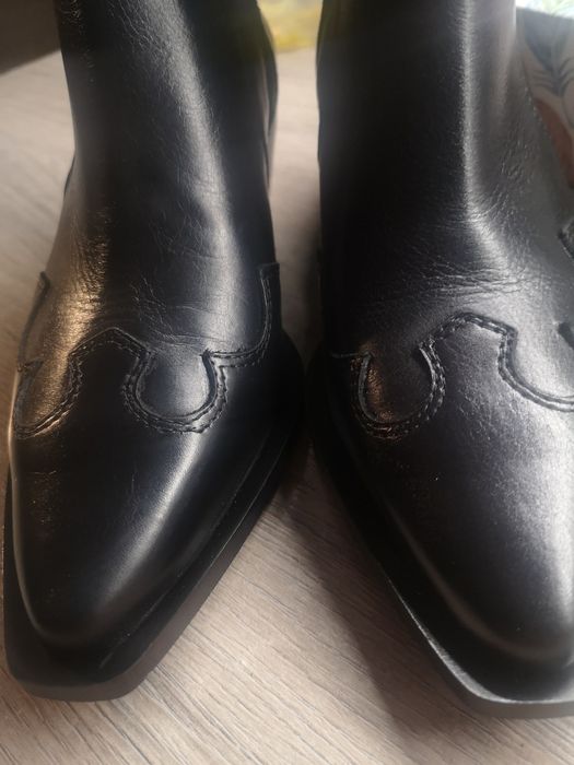 Buty Karl Lagerfeld, krótkie kozaczki,kombojki  rozmiar 37