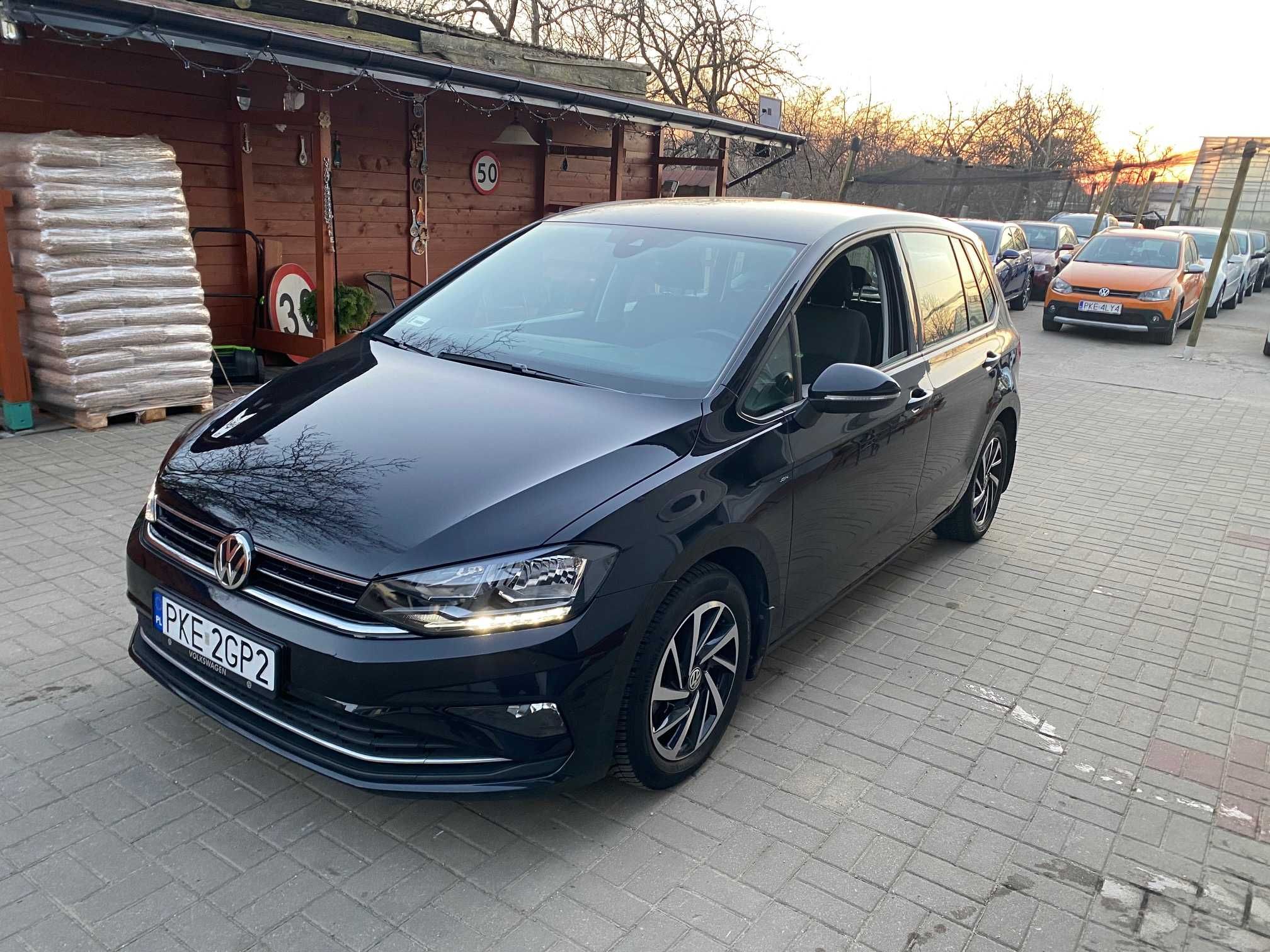 VW Golf VII Sportsvan 1.5 131 KM 2018 kamera radar navi super stan