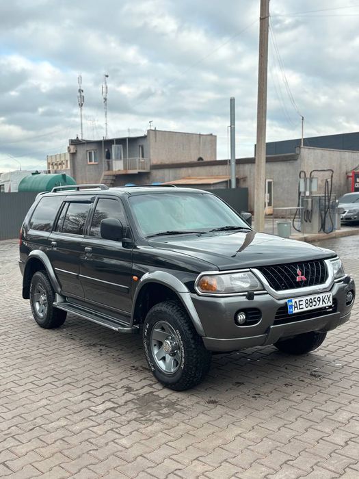 Продам Мицубиси Поджеро Спорт