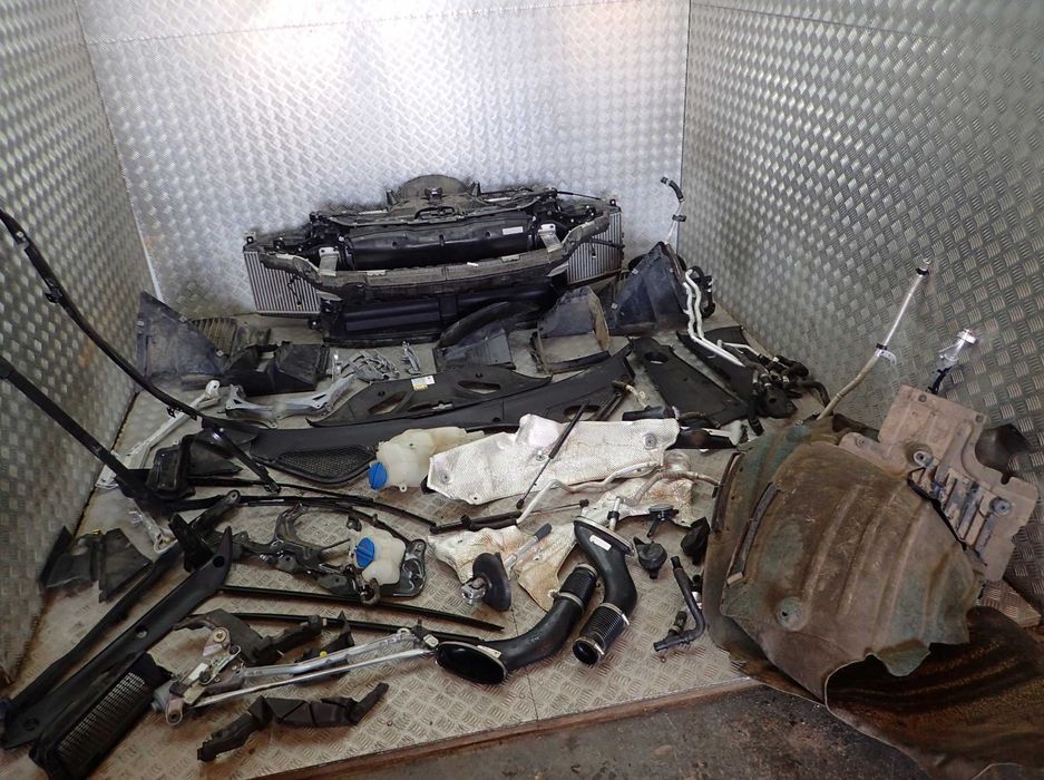 Разборка Porsche Taycan Macan Cayman CAYENNE PANAMERA бампер