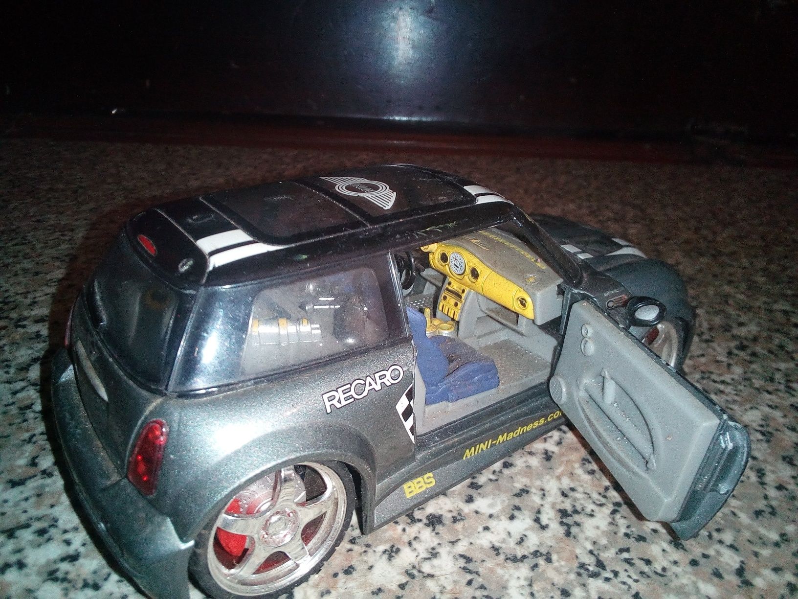Miniatura BMW Mini Cooper S Escala 1:24