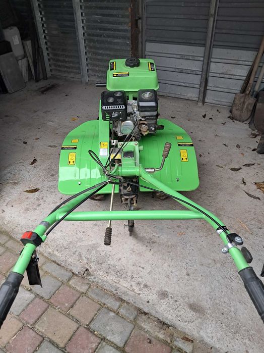 Мотокультиватор Бригадир почти новый