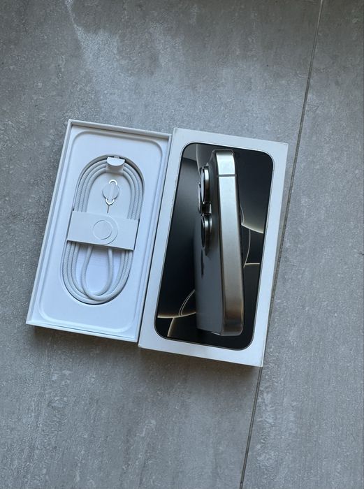 iPhone 16 PRO MAX Natural Titanium