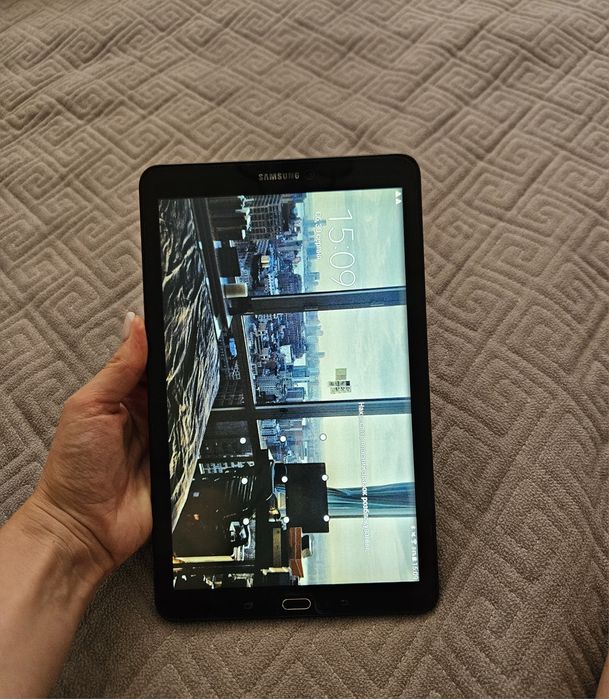Планшет Samsung Galaxy Tab E 9.6 SM-T560 8Gb Black