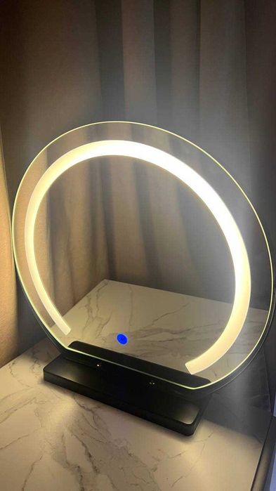 Дзеркало LED для макіяжу