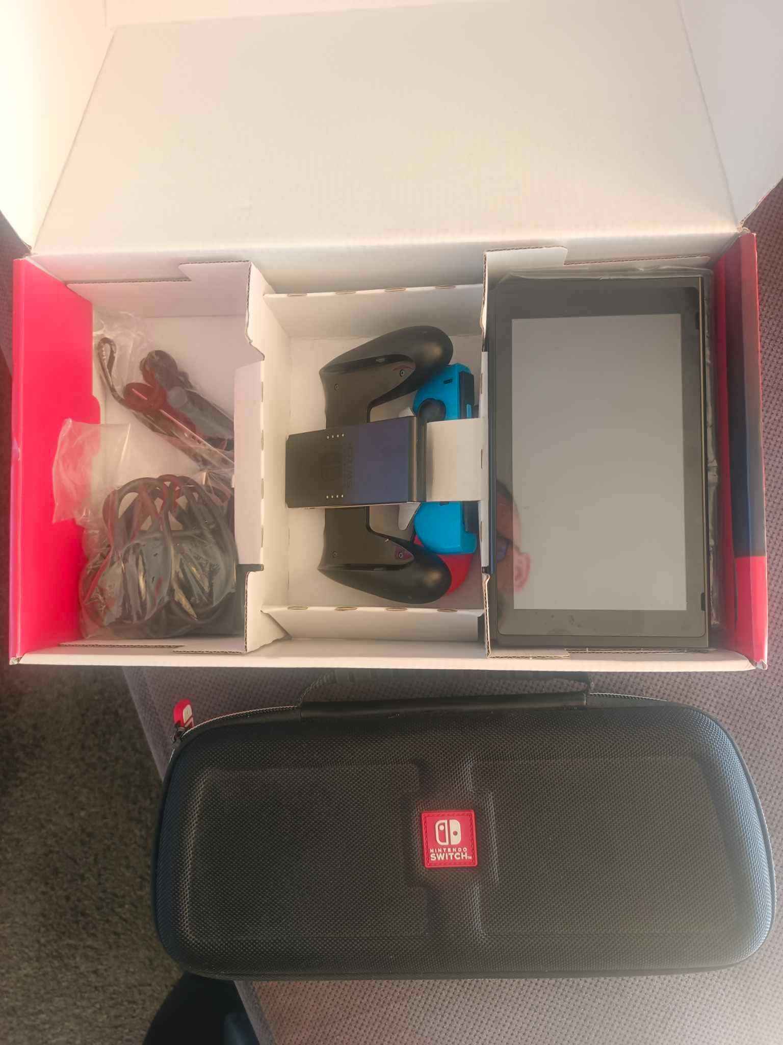 Nintendo Switch i RingFit Adventure (komplet)